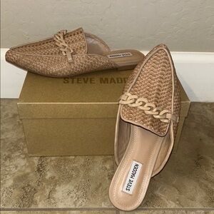 Steve Madden Tan Woven Mules